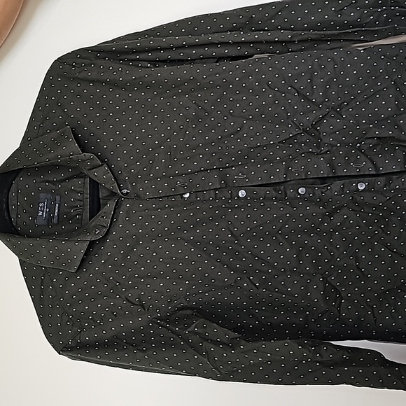 Men's Dress Shirt - Picture 2 of 3